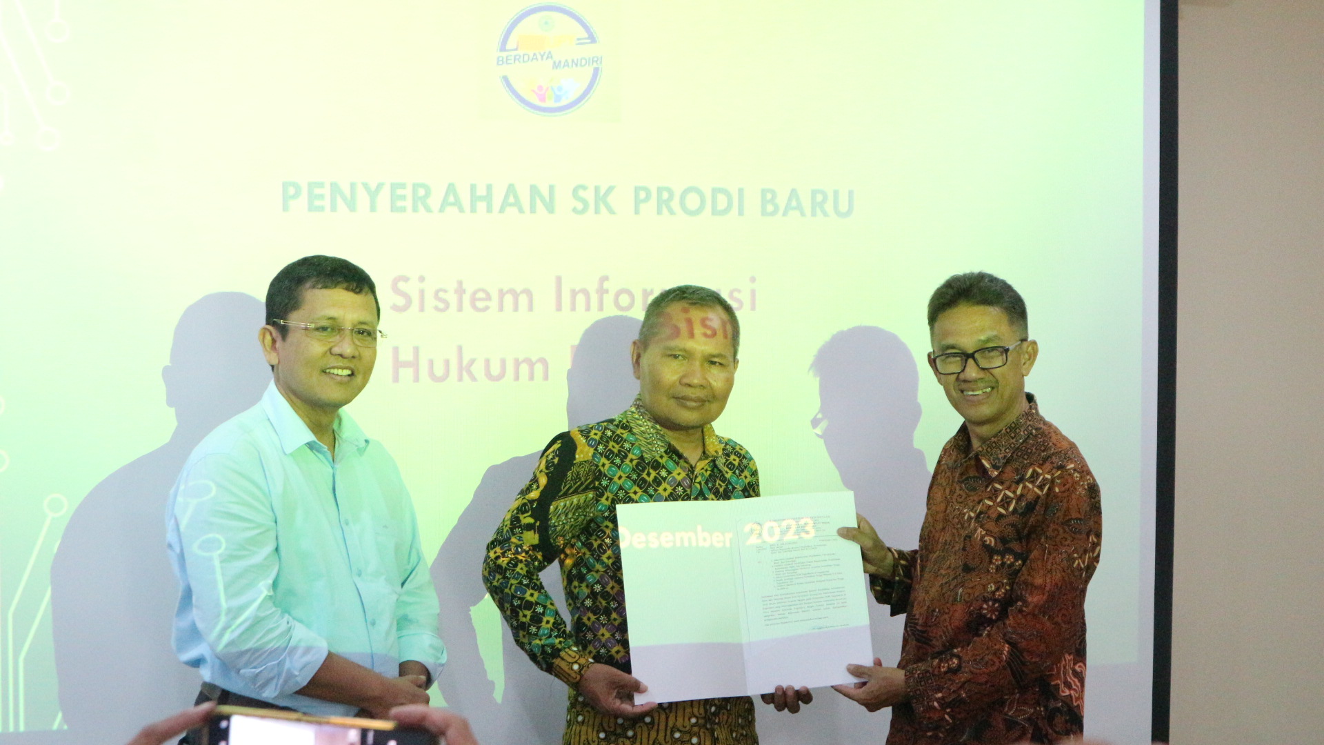 Opens New Information Systems and Business Law Study Program, UPY College with Complete Study Program