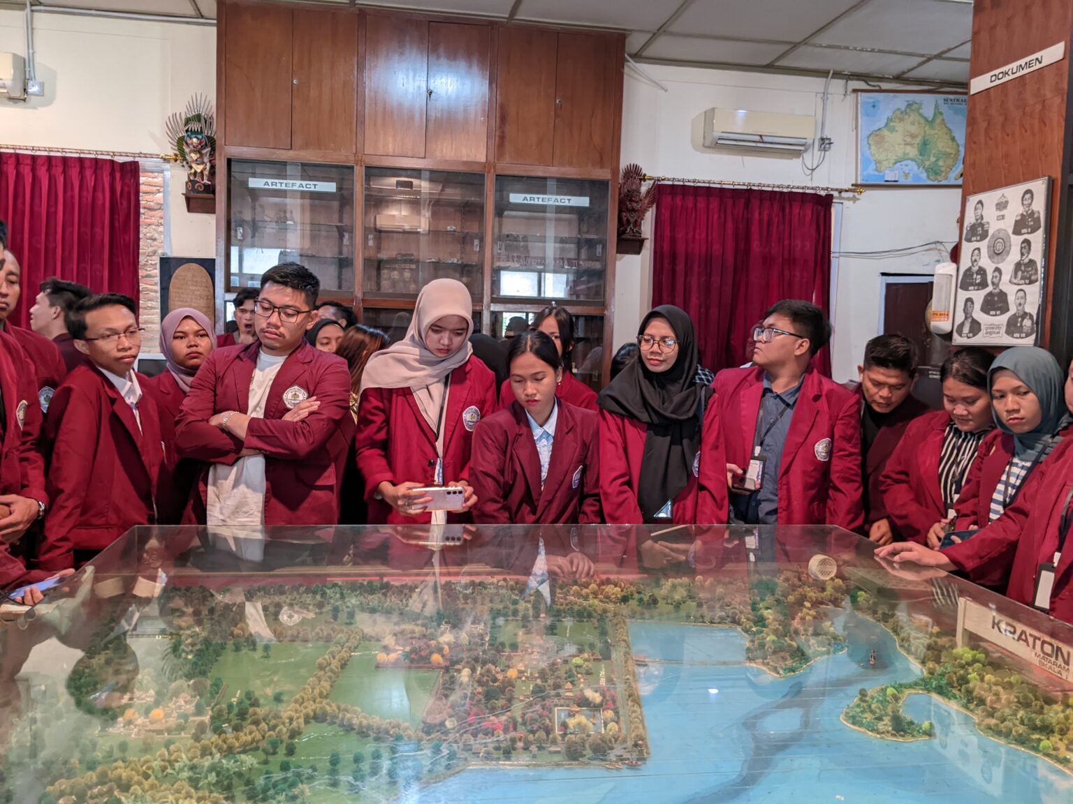 Belajar Sejarah dari Sumber Aslinya, Museum Laboratorium Sejarah UPY Sambut Kunjungan Akademik Universitas PGRI Palangka Raya