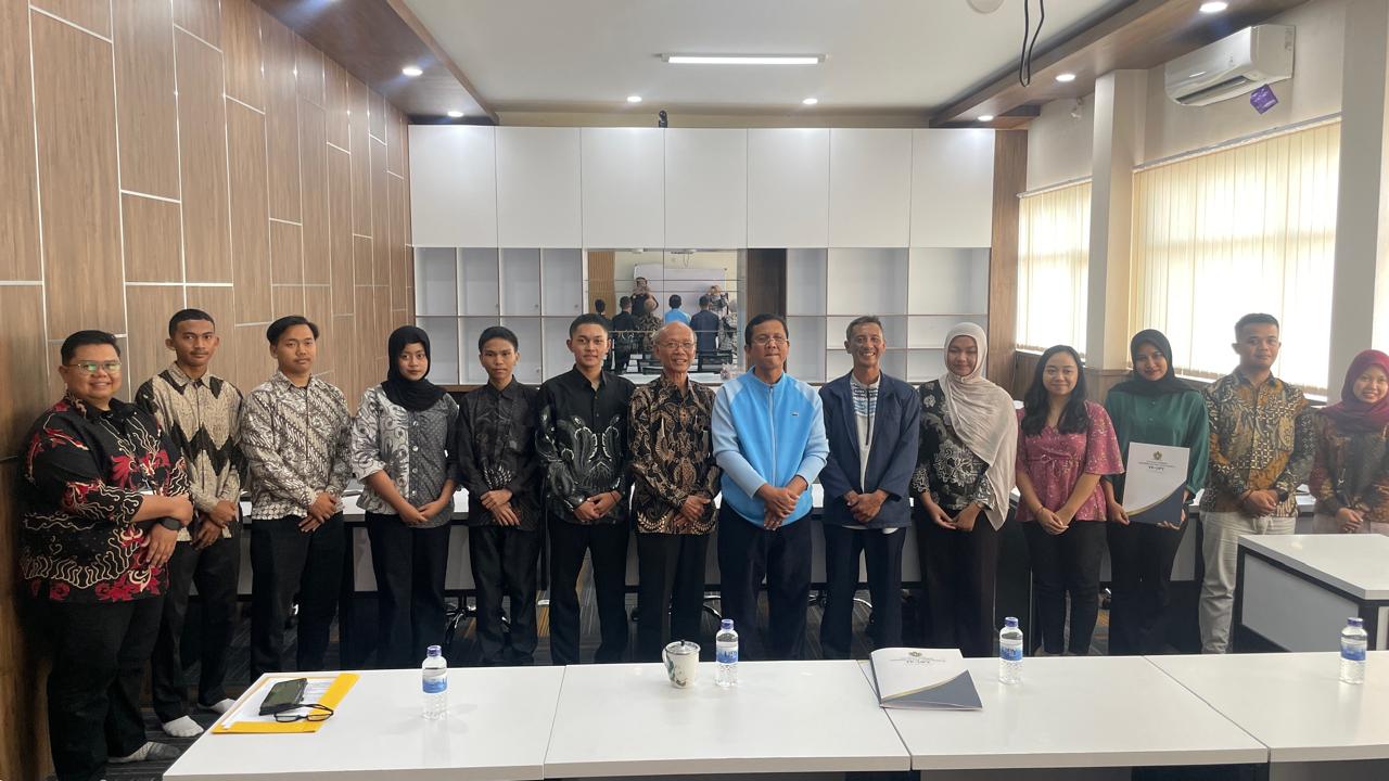 YP-UPY Serahkan SK Beasiswa Pendidikan kepada Awardee Tahun Ajaran 2026/2027